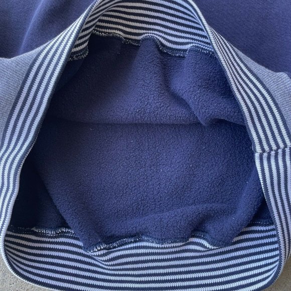 Vintage 90s Russell Athletic Sweatshirt. Navy heavy cotton. Made in USA. Size XL - Picture 3 of 8